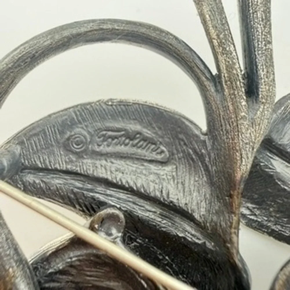 Tortolani Vintage Leaf Brooch Silver Tone Large Botanical Textured Design